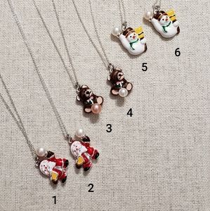 Vantel Pearls Christmas Necklaces